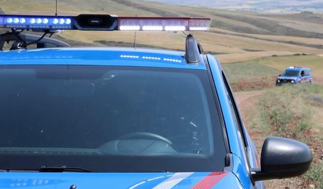 Eşini babasının mezarı başında vurdu, baldızını ağır yaraladı