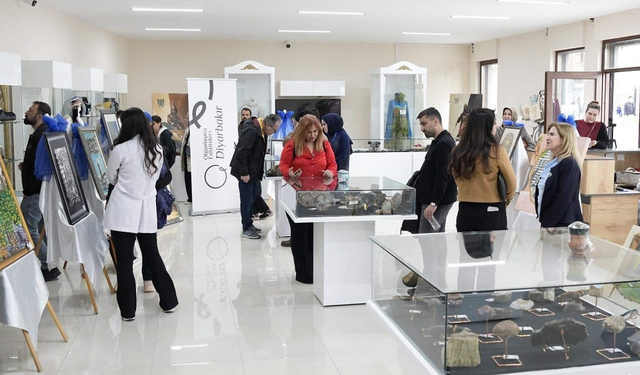 Taşın dile geldiği sergi: Diyarbakır’da “Harmoni” yolculuğu!
