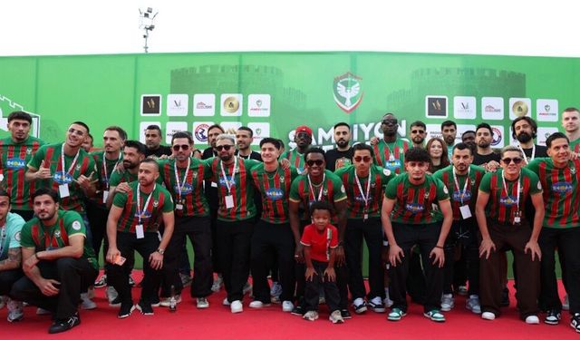 Amedspor'un şampiyonluk kutlamasına katılmayan futbolcular belli oldu: İşte sebebi