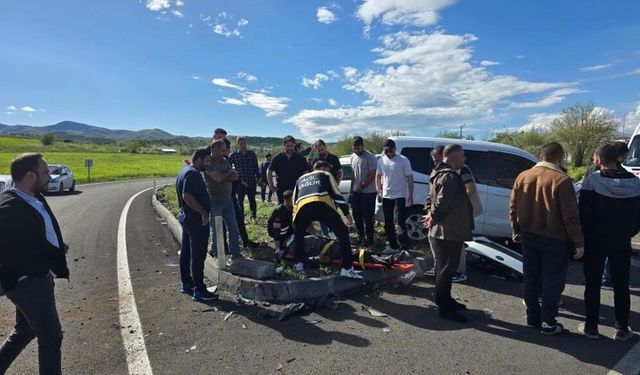 Bingöl- Diyarbakır yolunda trafik kazası: 4 yaralı