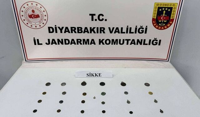 Diyarbakır'da tarihi eser operasyonu: 31 parça ele geçirildi