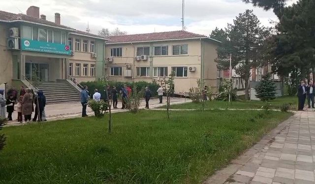 Malatya depremi Diyarbakır ve çevre illerde de hissedildi: Okullar tatil edildi