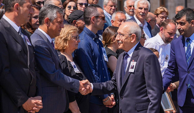 POLİTİKA