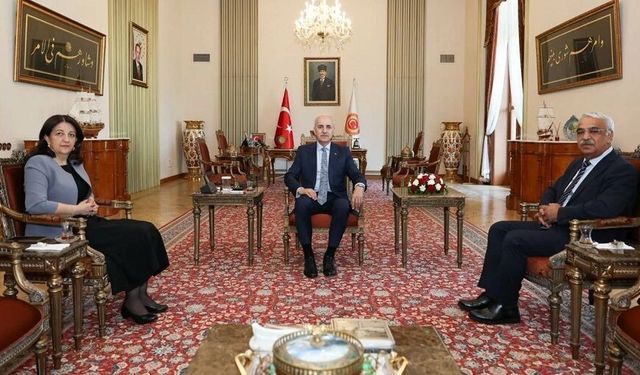 POLİTİKA