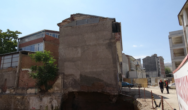 GÜNCEL