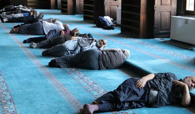 Diyarbakır 40 derece: Serinliğin adresi camiler oldu!