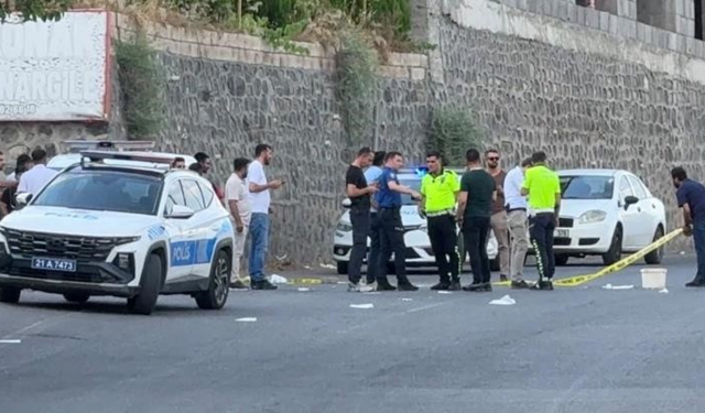 Diyarbakır’da silahlı saldırıya uğrayan şahıs hayatını kaybetti!