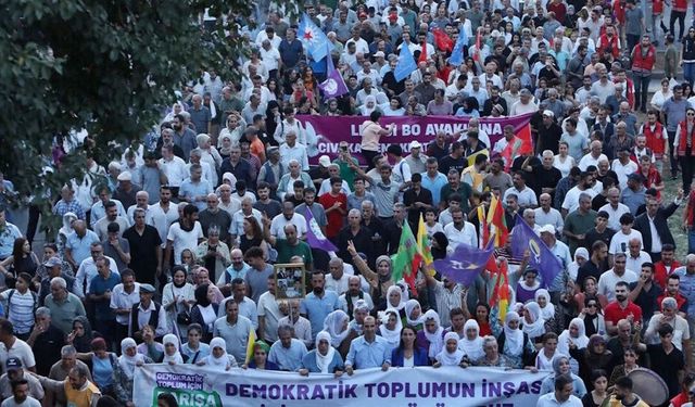 POLİTİKA