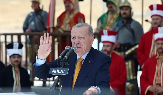 POLİTİKA