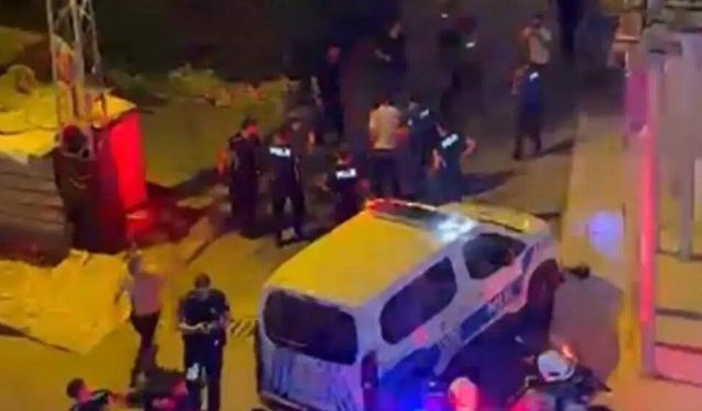 Mersin’de aileler çatıştı: Bir genç yaşamını yitirdi!