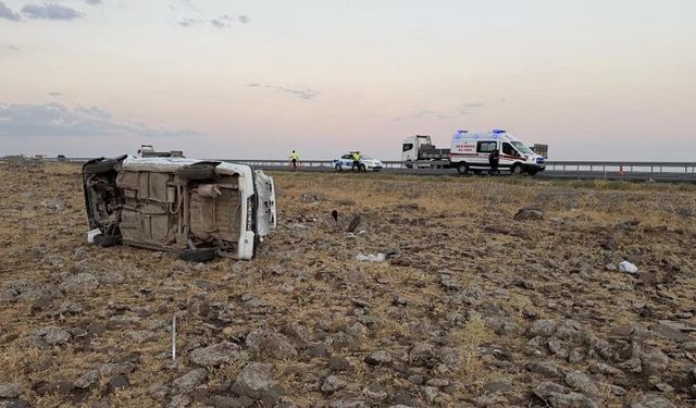Diyarbakır yolunda feci kaza: 1'i ağır 4 kişi yaralalandı