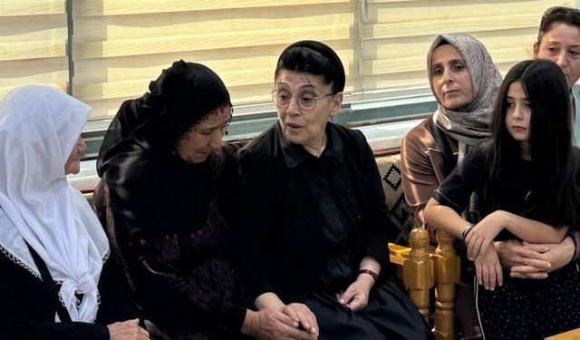 POLİTİKA