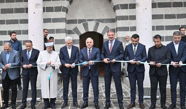Diyarbakır’da 5 tarihi cami ibadete açıldı