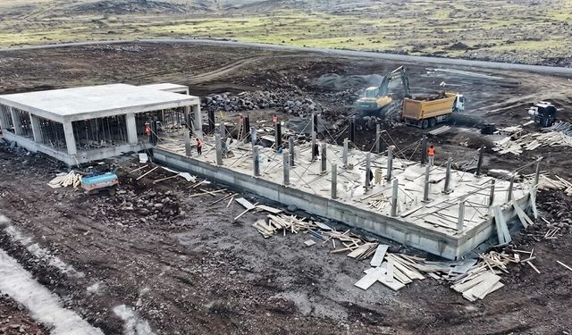Diyarbakır’da belediyeden önemli hizmet: Temeli atıldı!