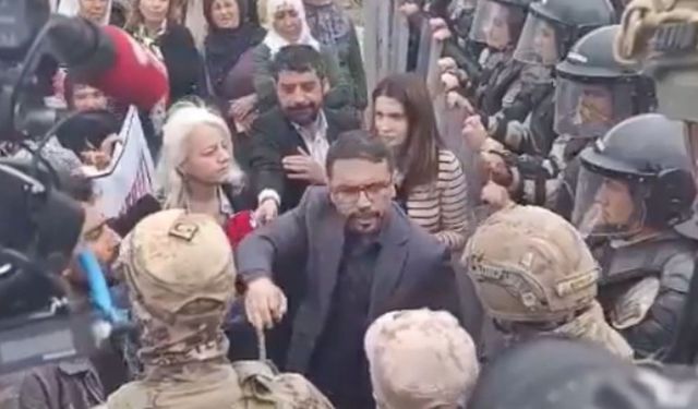 POLİTİKA