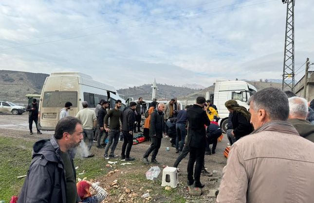 Şırnak'ta feci kaza yaşandı: İki araç birbirine girdi