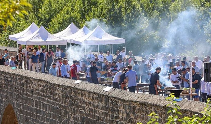 Diyarbakır Ciğer Festivali’nde tonlarca dağıtılacak!