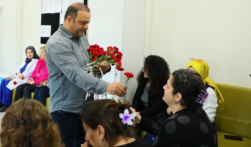 Diyarbakır’da ‘Öğretmenler Günü’ kutlandı