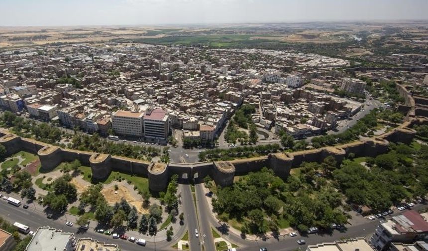 Diyarbakır’da bir kişi altınlarını bağışladı