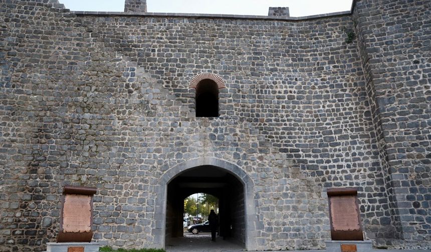 Diyarbakır Melikesine gönderilmişti: Sergileniyor