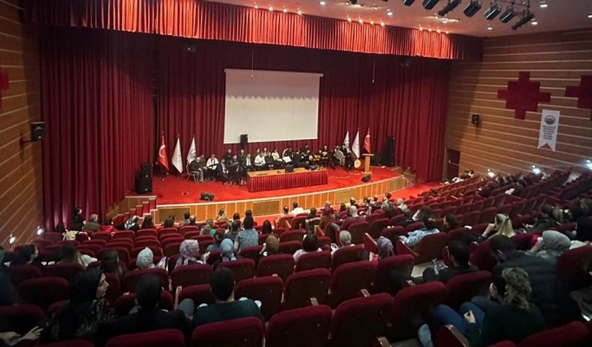Diyarbakır’da hastalar söyledi, çalışanlar dinledi