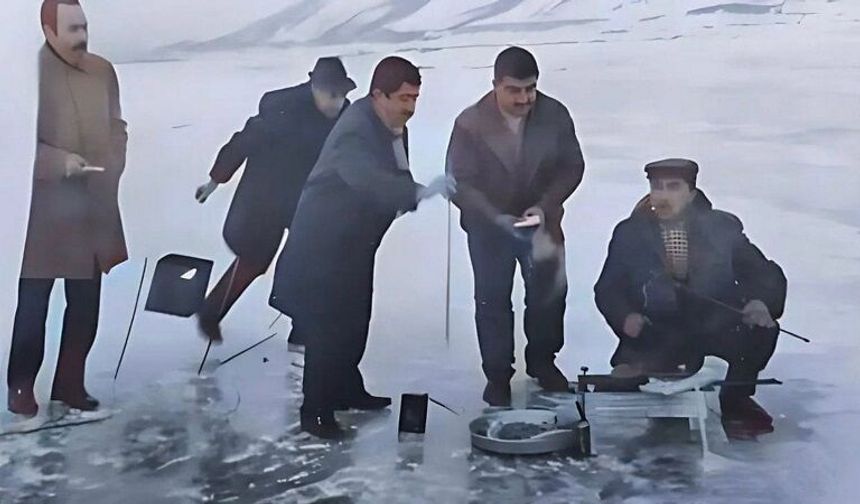 Diyarbakır'da Dicle Nehri üzerinde mangal keyfi: İşte sert kışın yaşandığı o tarih!