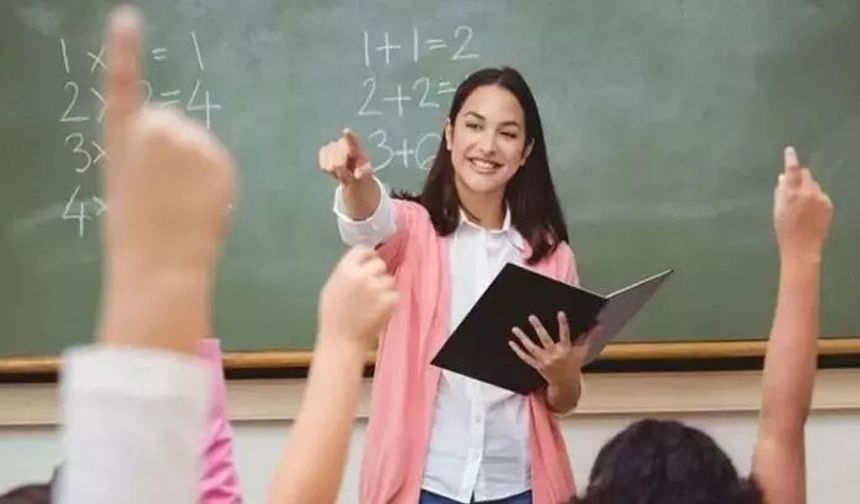 Öğretmenlere "zam paketi" müjdesi: 10 bin atama yapılacak