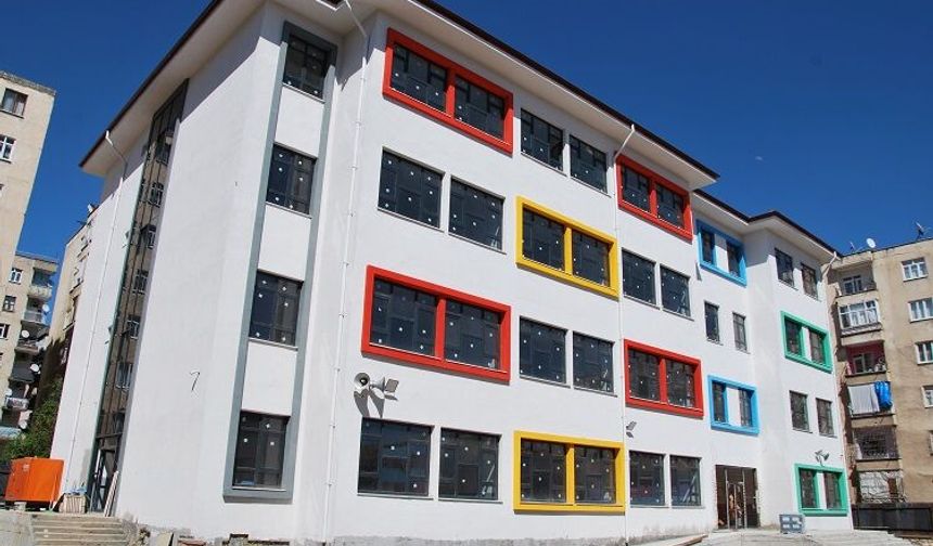 Diyarbakır Çermik'te üç mahalleye yeni okul