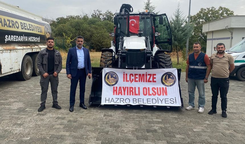 Diyarbakır’da bakanlıktan ilçe belediyesine iş makinesi hibesi