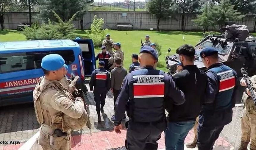 Diyarbakır’da JASAT operasyonu: 105 kişi yakalandı