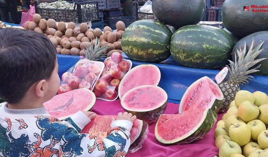 Dışı seni içi beni yakar! Diyarbakır’da satılan karpuz çocuğu hastanelik etti