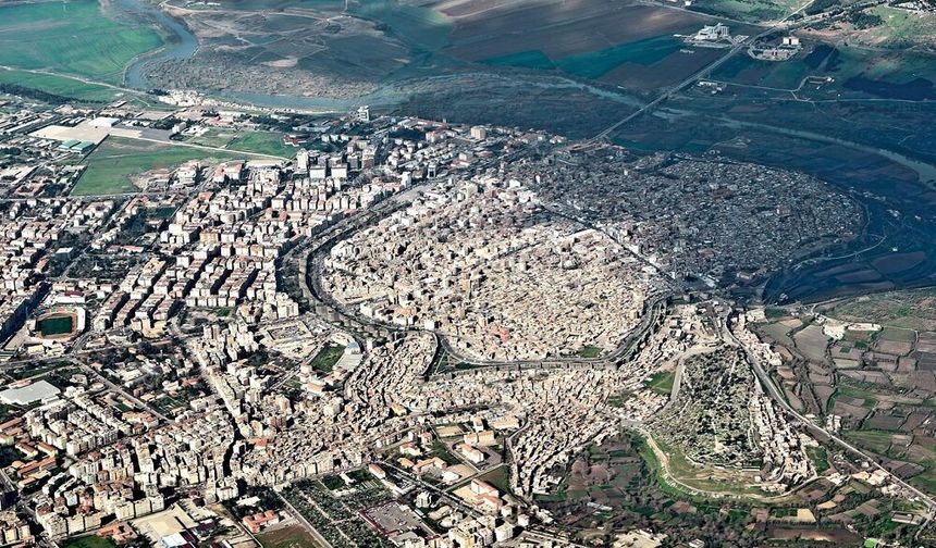 Zamana meydan okuyan devasa yapı: Diyarbakır surları kaç kilometre, kaç kapısı var?