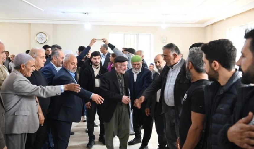 DEM Parti araya girdi: Diyarbakır’daki husumet barışla sonuçlandı
