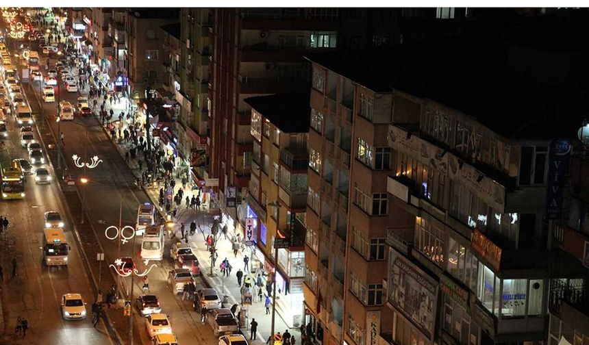 Diyarbakır’da kız çocuğunu pazarlayan travestiye tahliye!