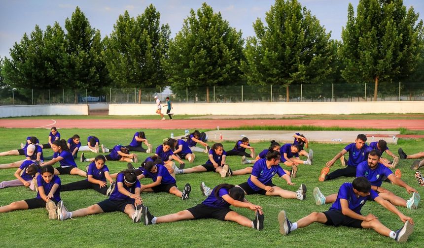 Diyarbakır’da belediye 210 öğrenciye ücretsiz spor kurslarına hazırlıyor