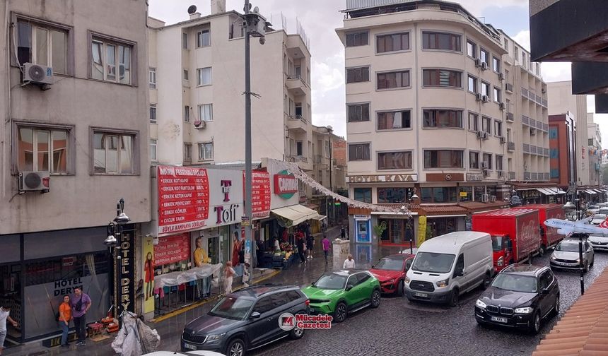 Diyarbakır’a sürpriz ‘Temmuz’ yağmuru: 43'ler bekleniyordu