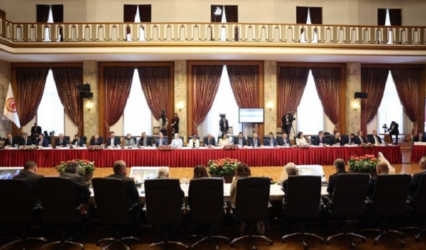 Meclis’te Diyarbakır’a Kürtçe üniversite talebi