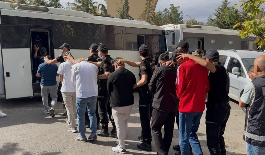 Diyarbakır dahil 17 ilde siber operasyon: 403 kişi yakalandı!
