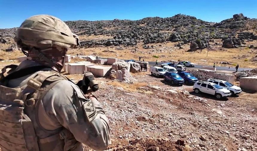 Diyarbakır'da 32 yıl cezası vardı: JASAT yakaladı