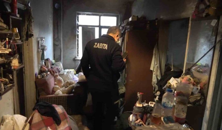 Yalnız yaşayan adamın evinde 2 kamyon çöp çıktı