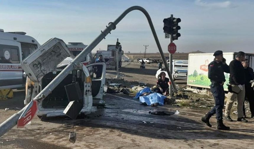 Diyarbakır’daki kazada 4 kişi öldü: Valilikten açıklama!