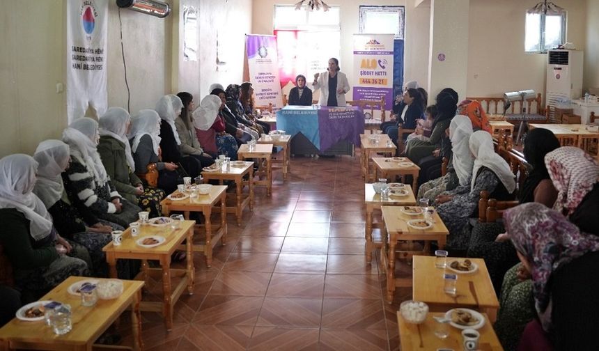 Diyarbakır'da öğrenciler okula gidemiyor: Çocuk gelin sorunu sürüyor!