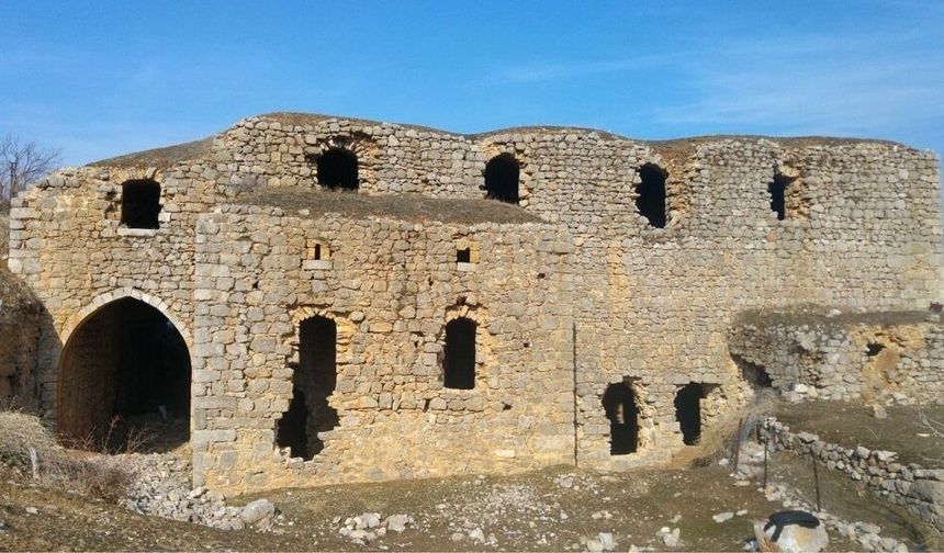Diyarbakır’da bir tarih yok oluyor! Ermenilerden kalmıştı