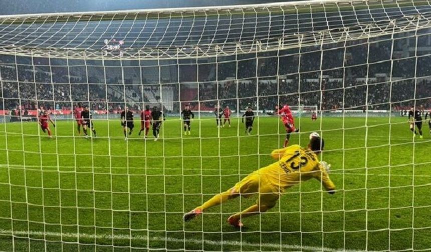 Amedspor’dan gitti 5 maçta 11 gol yedi: Şimdi yeniden geliyor!