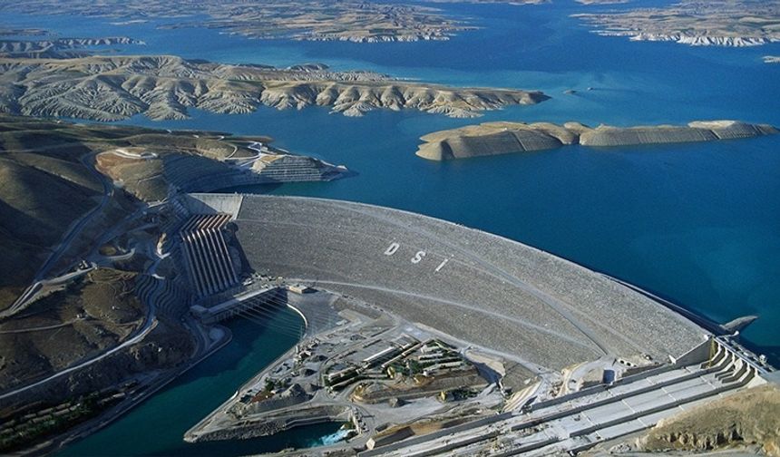 Atatürk Barajı’nda tarihi doluluk: Bölge tarımı için 'altın yıl' kapıda!