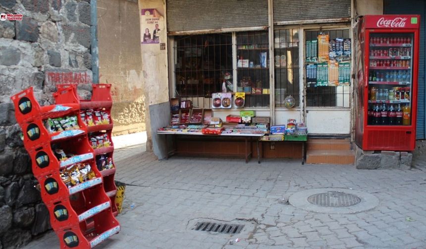 Diyarbakır’da bakkallar zincir marketlere karşı direniyor!
