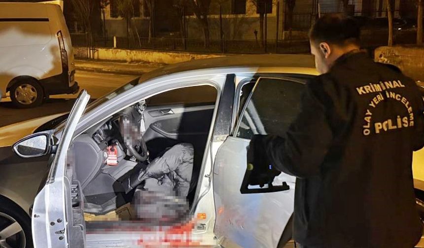 Diyarbakır’da bir otomobil tarandı: Yaralının ismi belli oldu!