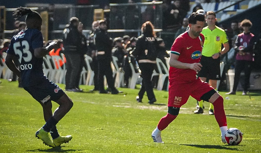 Sarıyer Amedspor maçındaki o karara spiker bile sessiz kalamadı!