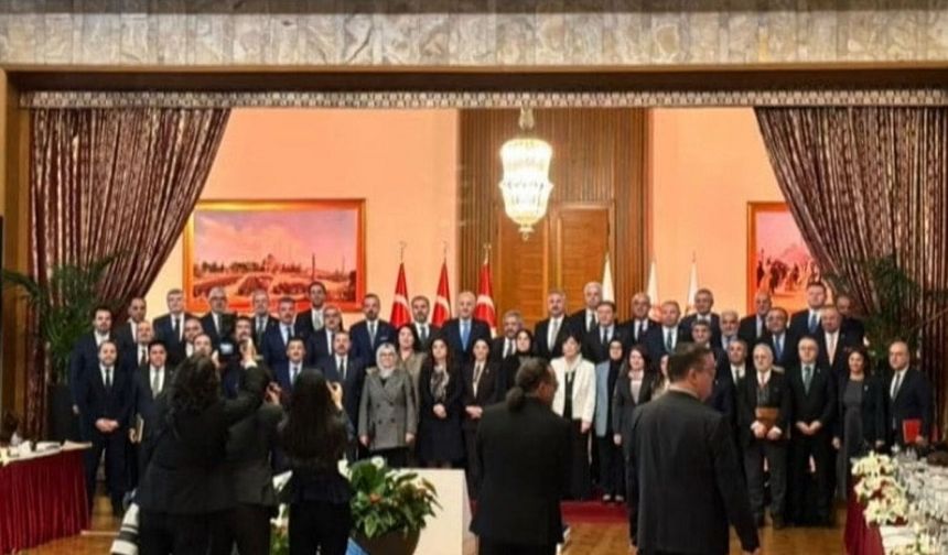 'Süreç' raporu komisyonda kabul edildi: Hangi parti ne oy verdi?