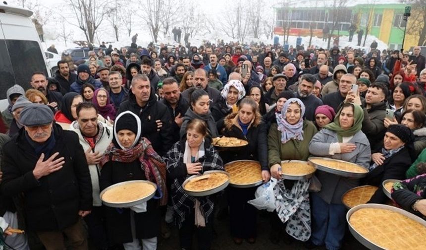 Tunceli’de Hızır Cemi: Semahlar dönüldü, lokmalar dağıtıldı